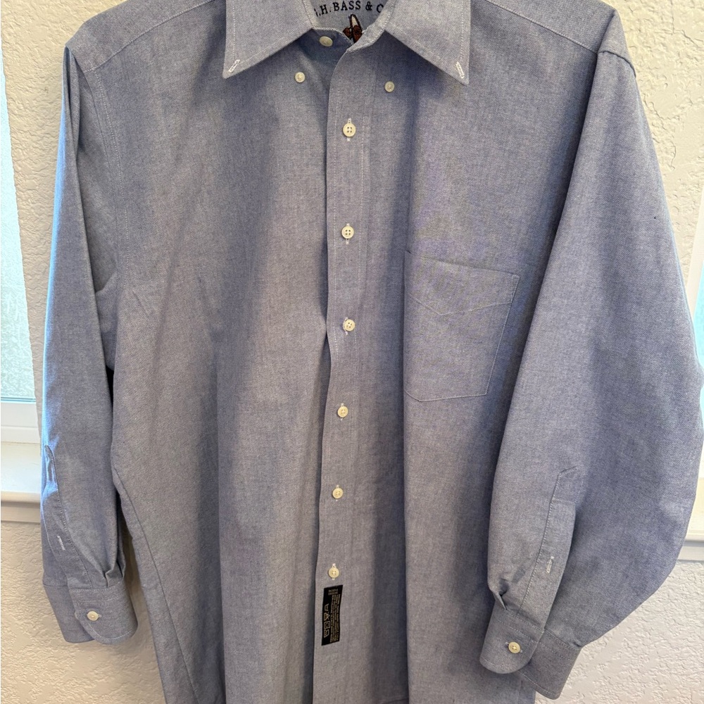 G.H. Bass & Co. 💯 % Cotton Light Blue Weejun Oxford  Shirt Button Down Collar - Picture 12 of 17